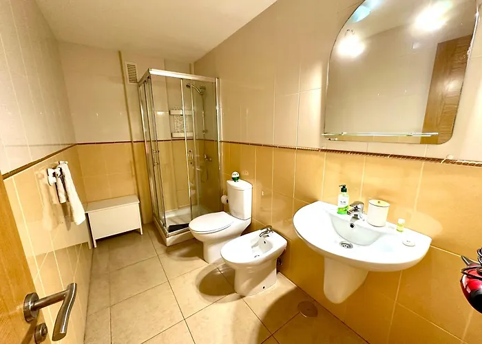 Charming 3 Bedroom 아파트