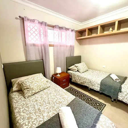 Apartment Charming 3 Bedroom