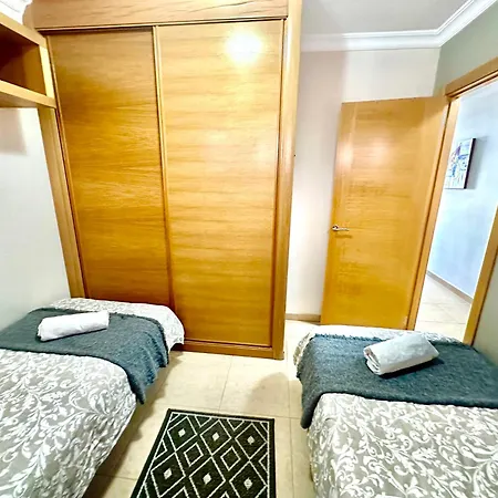 Apartamento Charming 3 Bedroom *