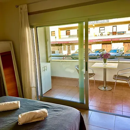 Apartment Charming 3 Bedroom